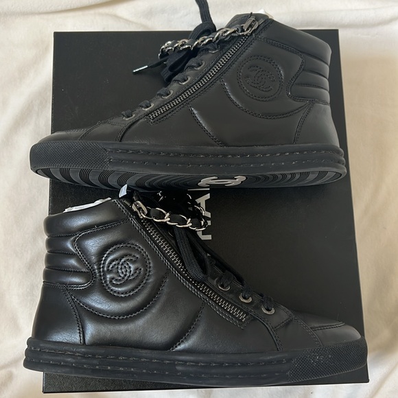Chanel lambskin zipped chain sneakers! - Picture 7 of 11